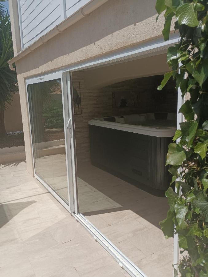 Mimilou Mont St Loup Piscine Privee Apartment แอกด์ ภายนอก รูปภาพ