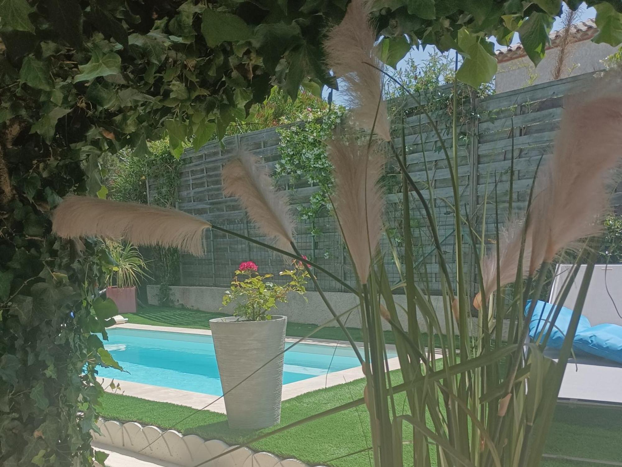 Mimilou Mont St Loup Piscine Privee Apartment แอกด์ ห้อง รูปภาพ