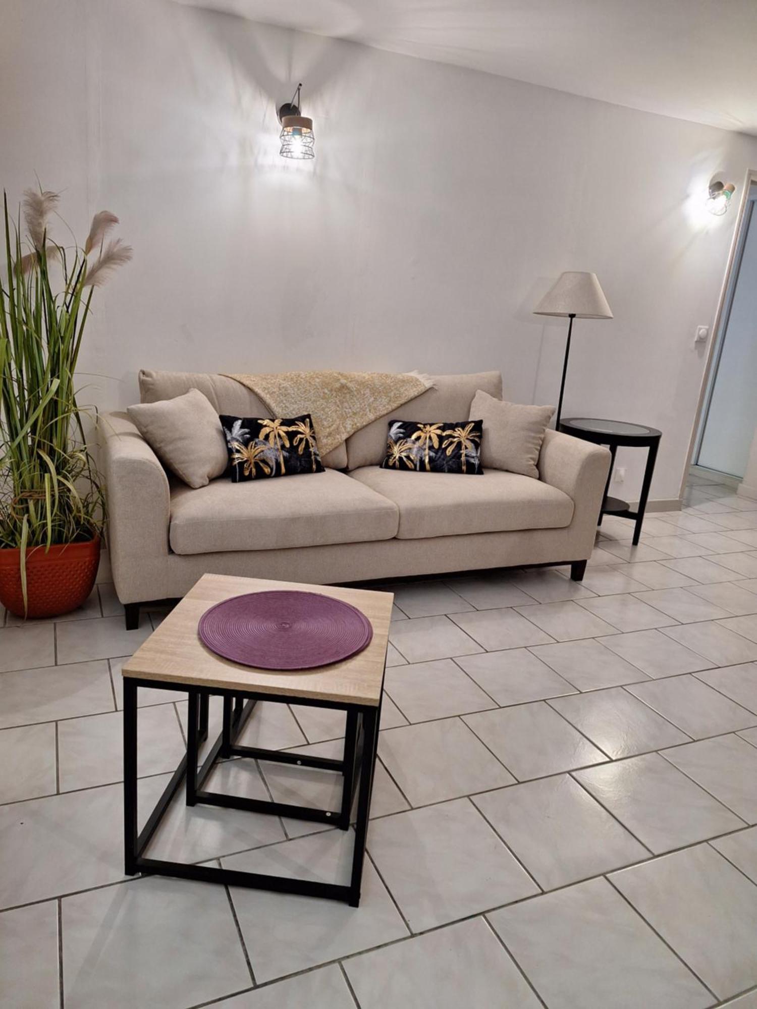 Mimilou Mont St Loup Piscine Privee Apartment แอกด์ ภายนอก รูปภาพ